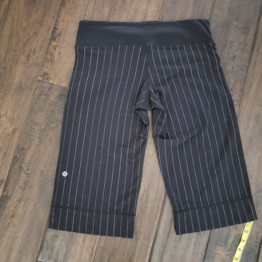 Deep vintage Lululemon bermuda long shorts lowrise - Picture 2 of 7